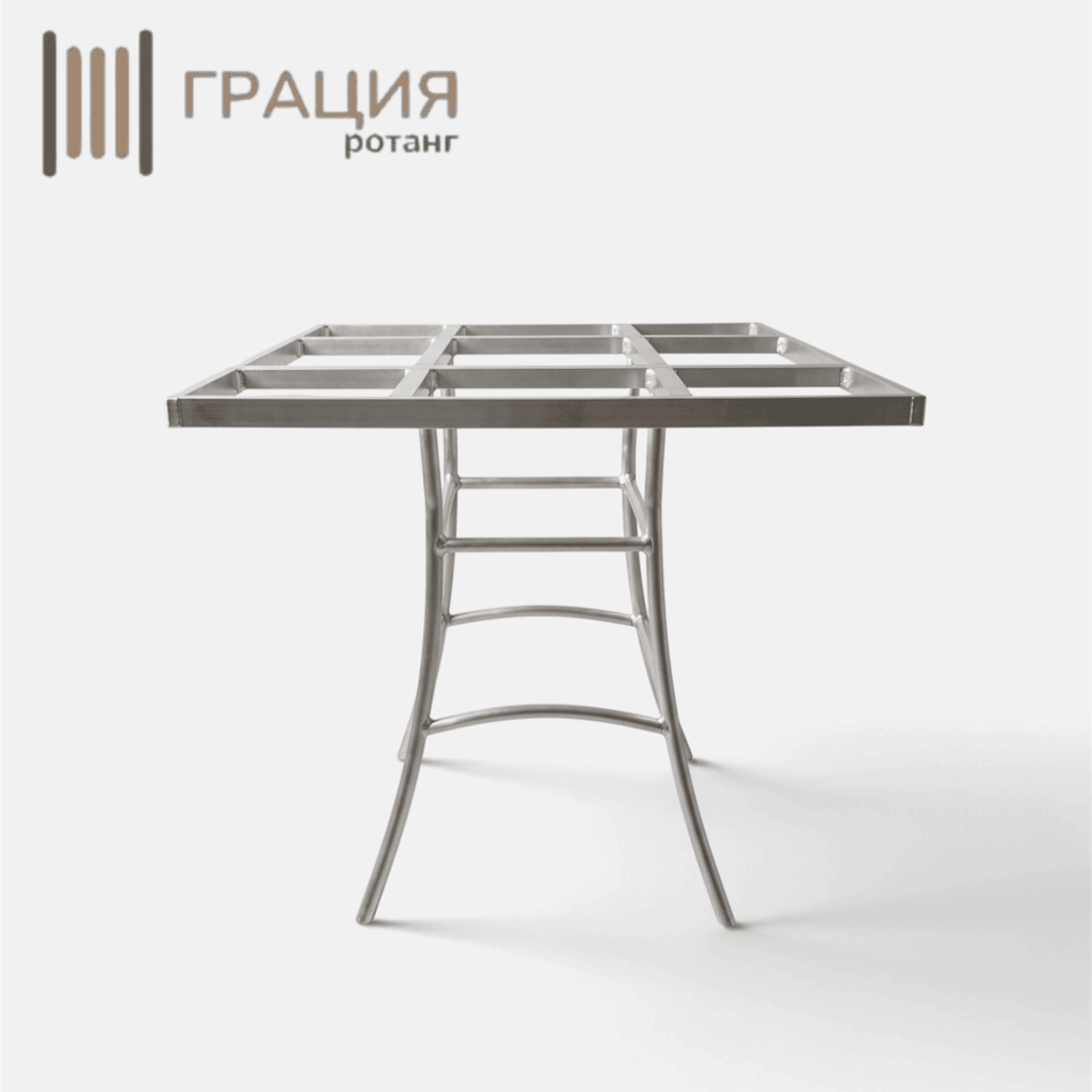 Стол квадратный